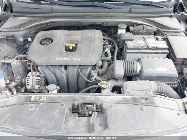 Photo 9 VIN: 5NPD84LF4JH269267 - HYUNDAI ELANTRA 