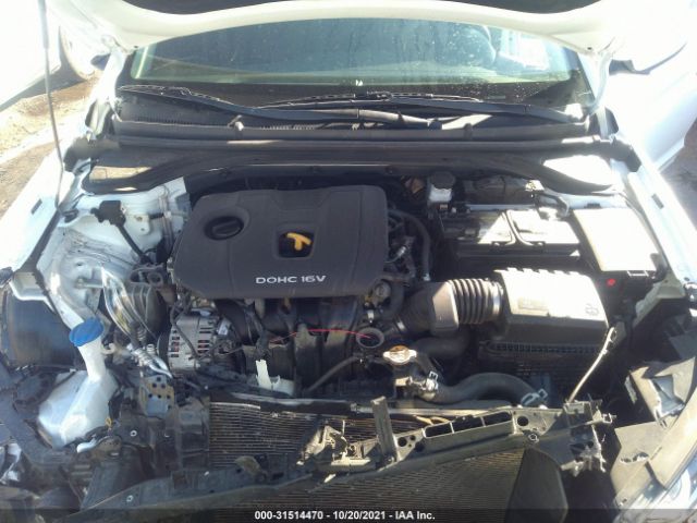 Photo 9 VIN: 5NPD84LF4JH272105 - HYUNDAI ELANTRA 