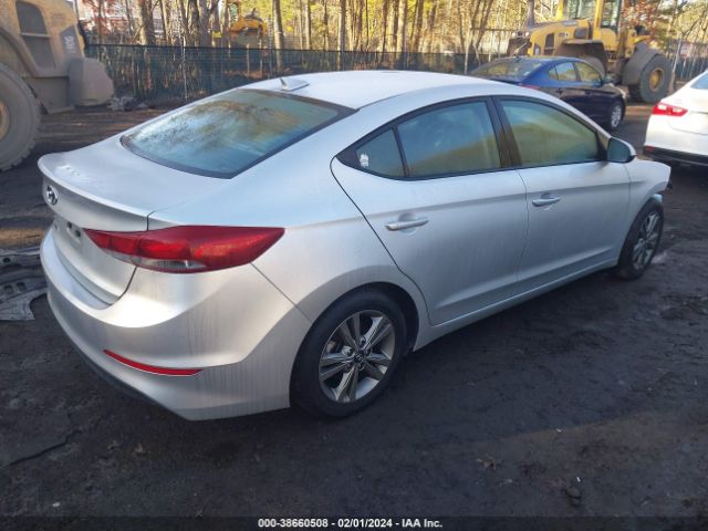 Photo 3 VIN: 5NPD84LF4JH277238 - HYUNDAI ELANTRA 