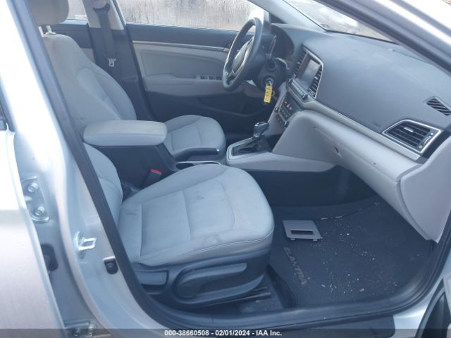 Photo 4 VIN: 5NPD84LF4JH277238 - HYUNDAI ELANTRA 