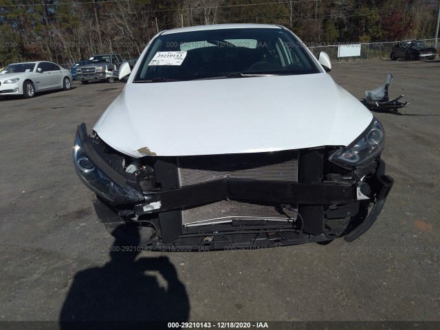 Photo 5 VIN: 5NPD84LF4JH285789 - HYUNDAI ELANTRA 