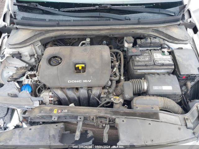 Photo 9 VIN: 5NPD84LF4JH286439 - HYUNDAI ELANTRA 