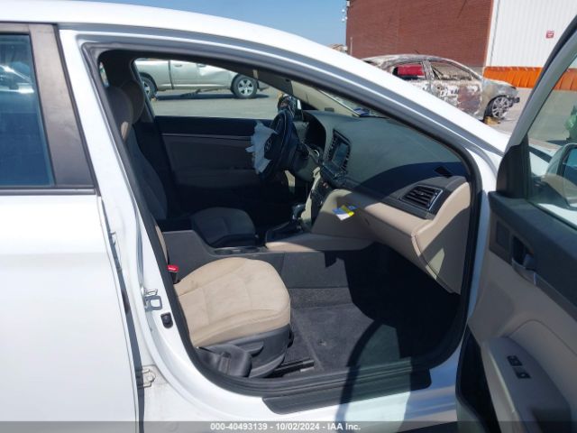 Photo 4 VIN: 5NPD84LF4JH288370 - HYUNDAI ELANTRA 