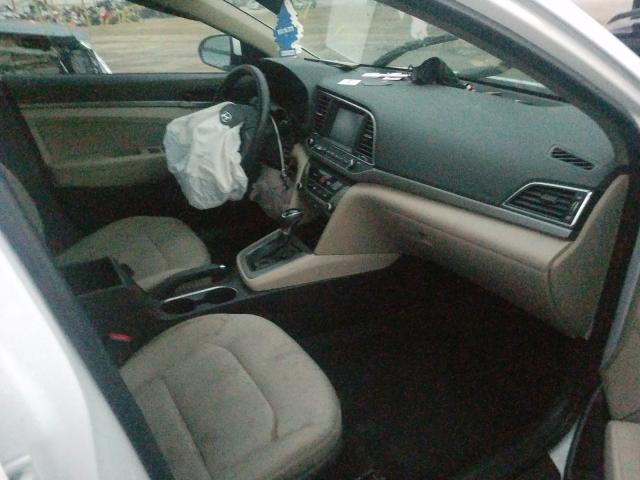 Photo 4 VIN: 5NPD84LF4JH294119 - HYUNDAI ELANTRA SE 