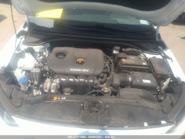 Photo 9 VIN: 5NPD84LF4JH296047 - HYUNDAI ELANTRA 