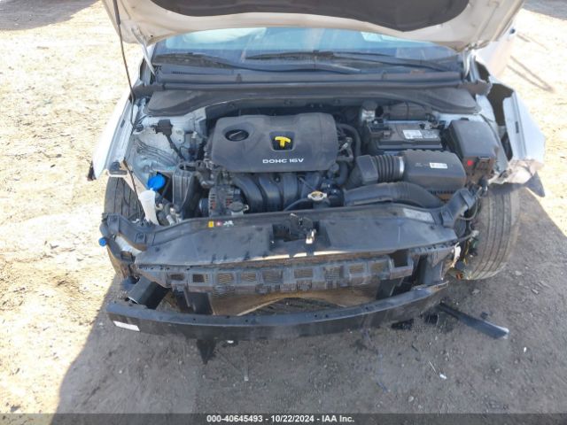 Photo 9 VIN: 5NPD84LF4JH298607 - HYUNDAI ELANTRA 