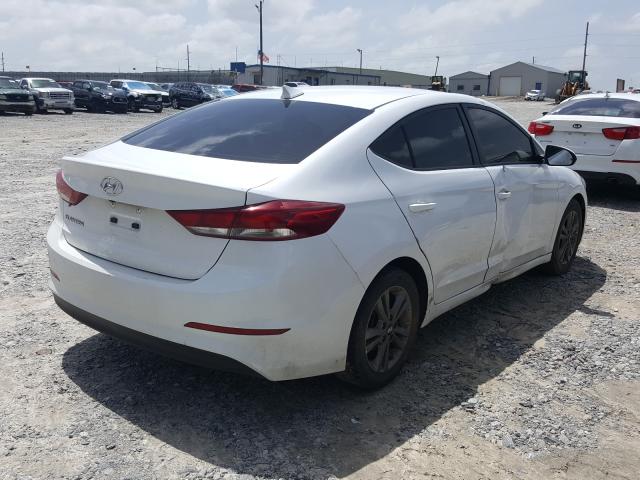 Photo 3 VIN: 5NPD84LF4JH301070 - HYUNDAI ELANTRA SE 