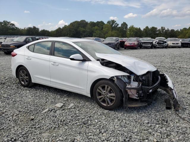 Photo 3 VIN: 5NPD84LF4JH301134 - HYUNDAI ELANTRA SE 