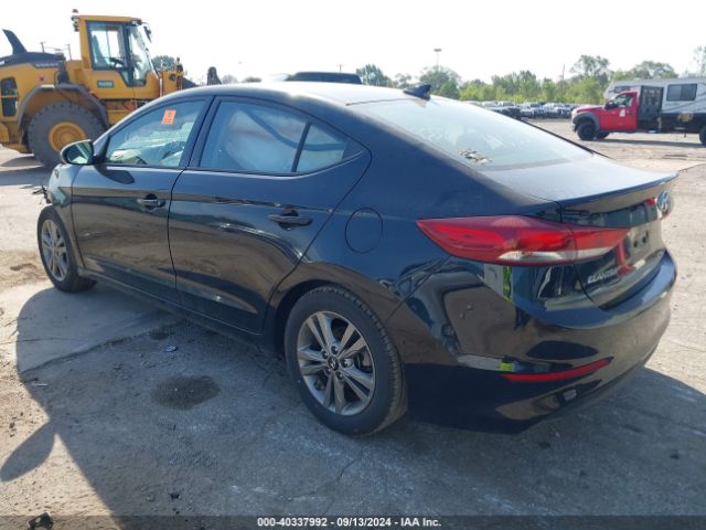 Photo 2 VIN: 5NPD84LF4JH307483 - HYUNDAI ELANTRA 