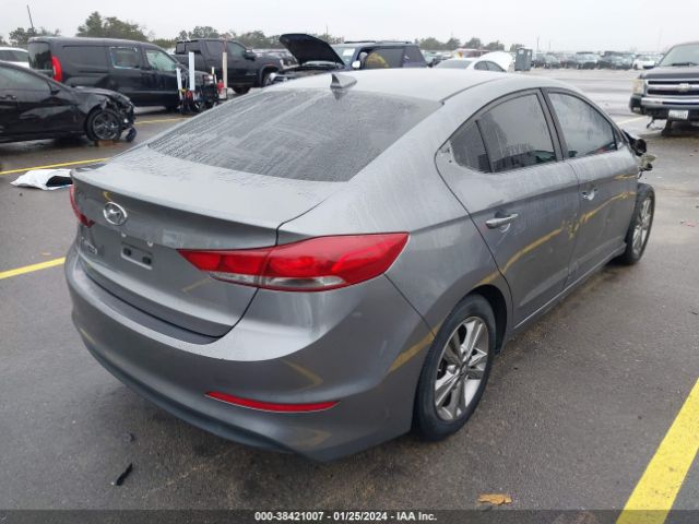 Photo 3 VIN: 5NPD84LF4JH312554 - HYUNDAI ELANTRA 