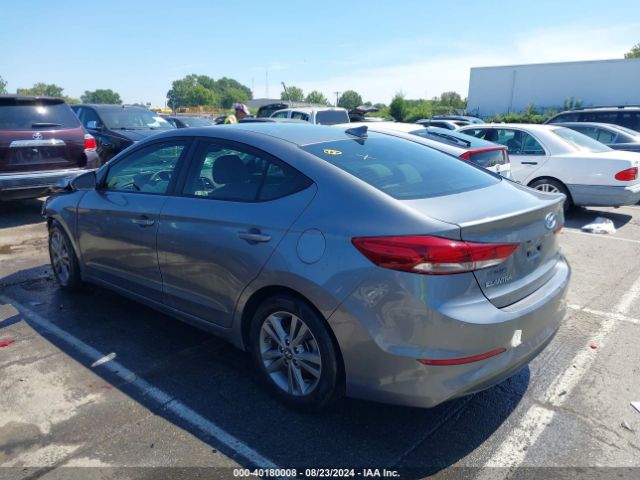 Photo 2 VIN: 5NPD84LF4JH322310 - HYUNDAI ELANTRA 