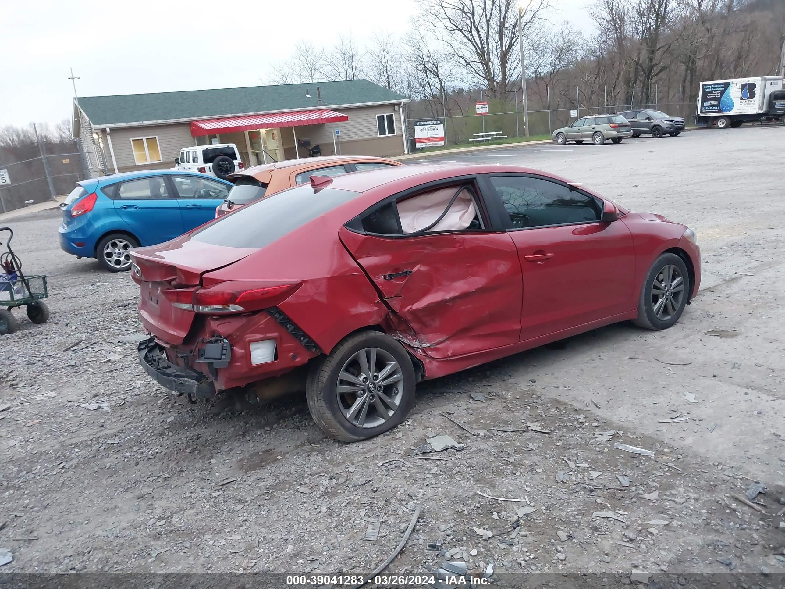 Photo 3 VIN: 5NPD84LF4JH328835 - HYUNDAI ELANTRA 