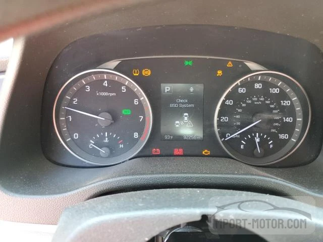 Photo 8 VIN: 5NPD84LF4JH337471 - HYUNDAI ELANTRA 