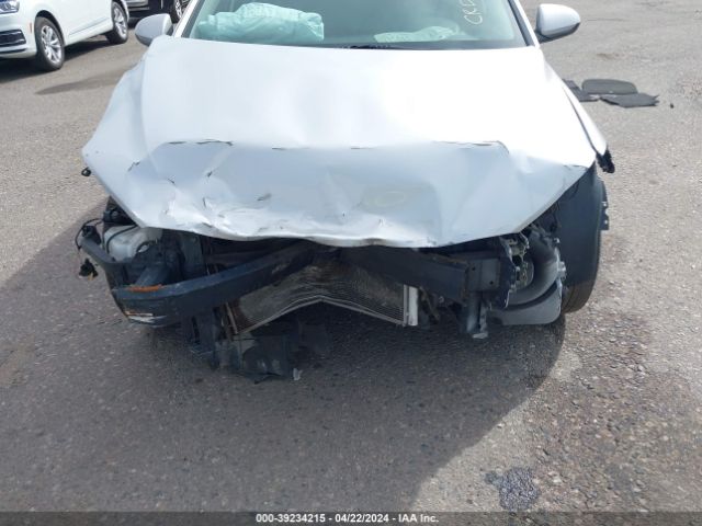 Photo 5 VIN: 5NPD84LF4JH337874 - HYUNDAI ELANTRA 