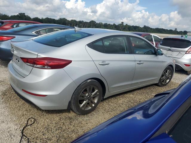 Photo 2 VIN: 5NPD84LF4JH340189 - HYUNDAI ELANTRA SE 