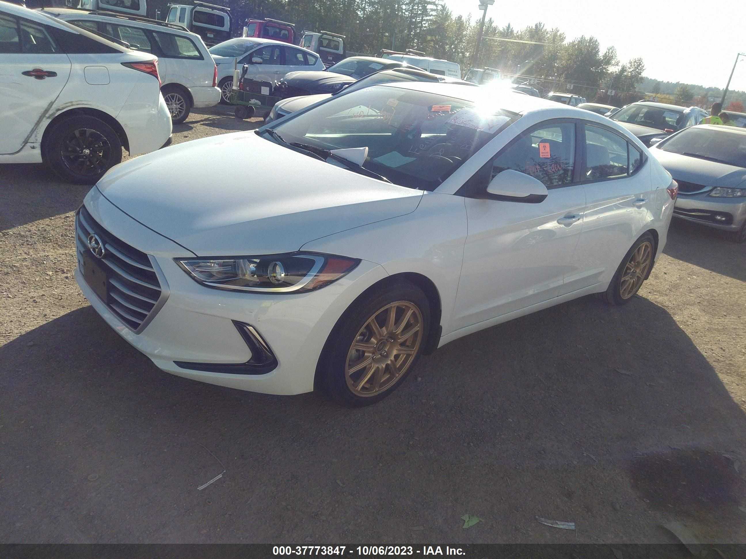 Photo 1 VIN: 5NPD84LF4JH364962 - HYUNDAI ELANTRA 