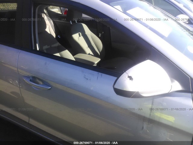 Photo 5 VIN: 5NPD84LF4JH366890 - HYUNDAI ELANTRA 