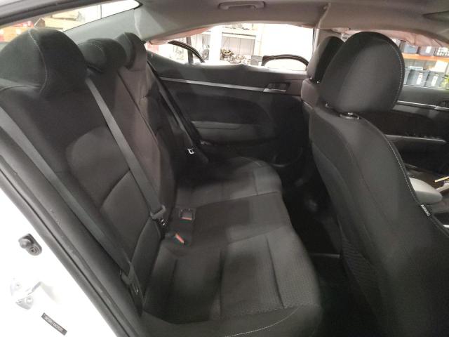 Photo 9 VIN: 5NPD84LF4JH370311 - HYUNDAI ELANTRA SE 