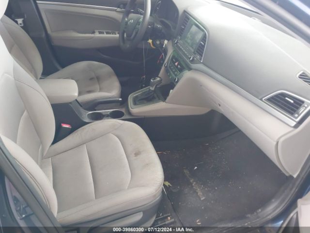 Photo 4 VIN: 5NPD84LF4JH373063 - HYUNDAI ELANTRA 