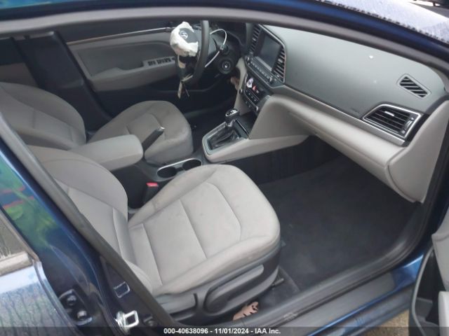 Photo 4 VIN: 5NPD84LF4JH381437 - HYUNDAI ELANTRA 