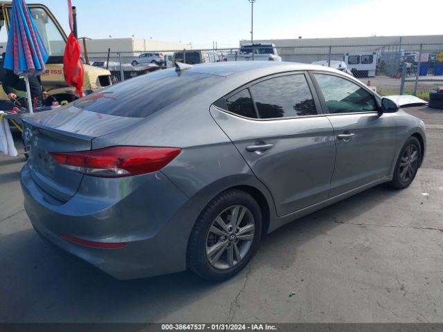 Photo 3 VIN: 5NPD84LF4JH393989 - HYUNDAI ELANTRA 