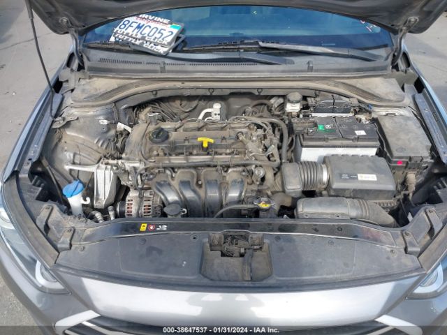 Photo 9 VIN: 5NPD84LF4JH393989 - HYUNDAI ELANTRA 