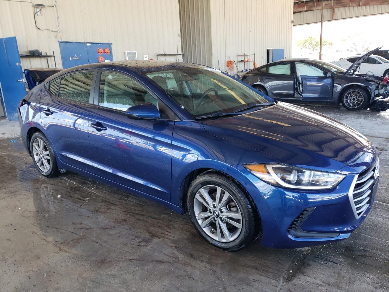 Photo 3 VIN: 5NPD84LF4JH396603 - HYUNDAI ELANTRA 