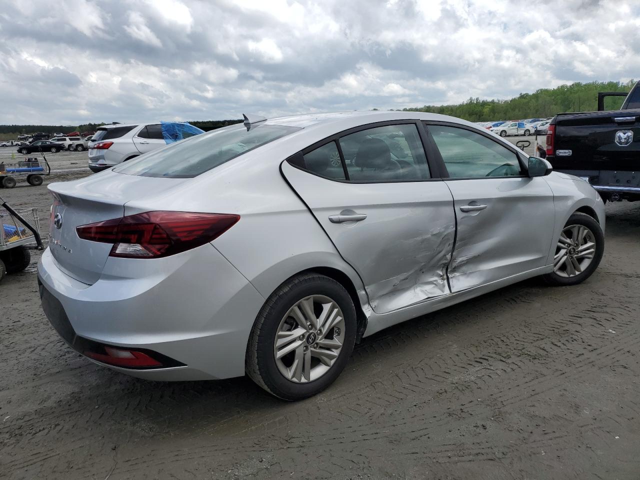 Photo 2 VIN: 5NPD84LF4KH407780 - HYUNDAI ELANTRA 