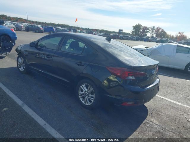 Photo 2 VIN: 5NPD84LF4KH412641 - HYUNDAI ELANTRA 