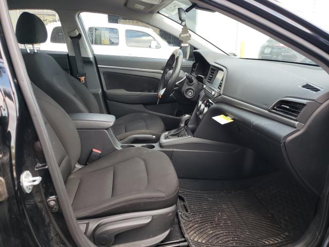 Photo 4 VIN: 5NPD84LF4KH413272 - HYUNDAI ELANTRA SE 