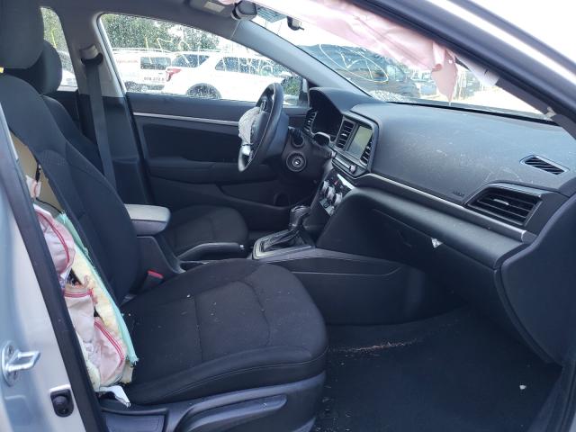 Photo 4 VIN: 5NPD84LF4KH418214 - HYUNDAI ELANTRA SE 