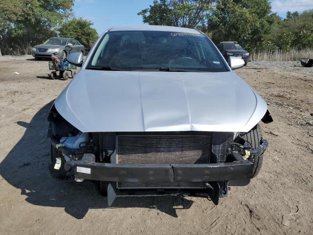 Photo 4 VIN: 5NPD84LF4KH421811 - HYUNDAI ELANTRA 