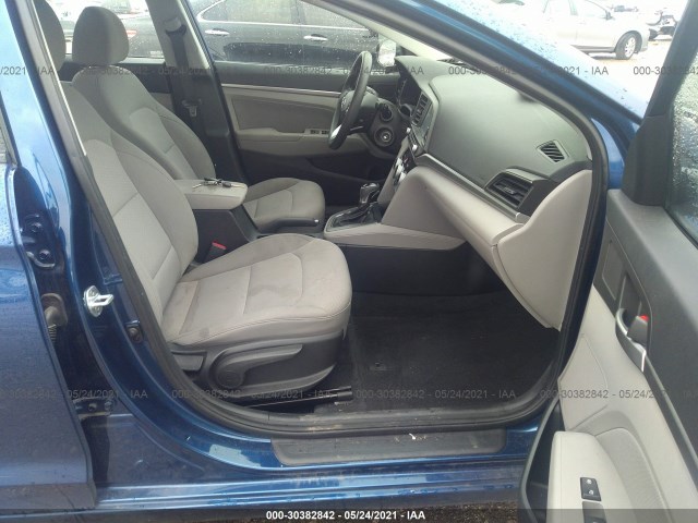 Photo 4 VIN: 5NPD84LF4KH431769 - HYUNDAI ELANTRA 