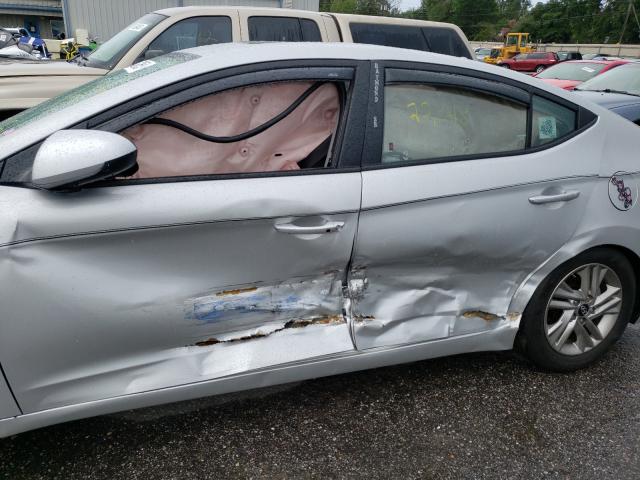 Photo 9 VIN: 5NPD84LF4KH445249 - HYUNDAI ELANTRA SE 