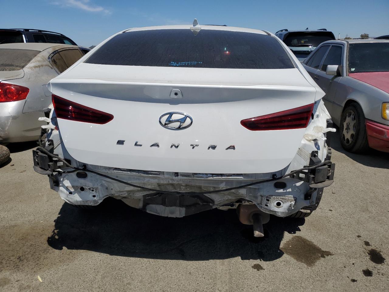 Photo 5 VIN: 5NPD84LF4KH447339 - HYUNDAI ELANTRA 