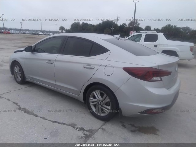 Photo 2 VIN: 5NPD84LF4KH452489 - HYUNDAI ELANTRA 