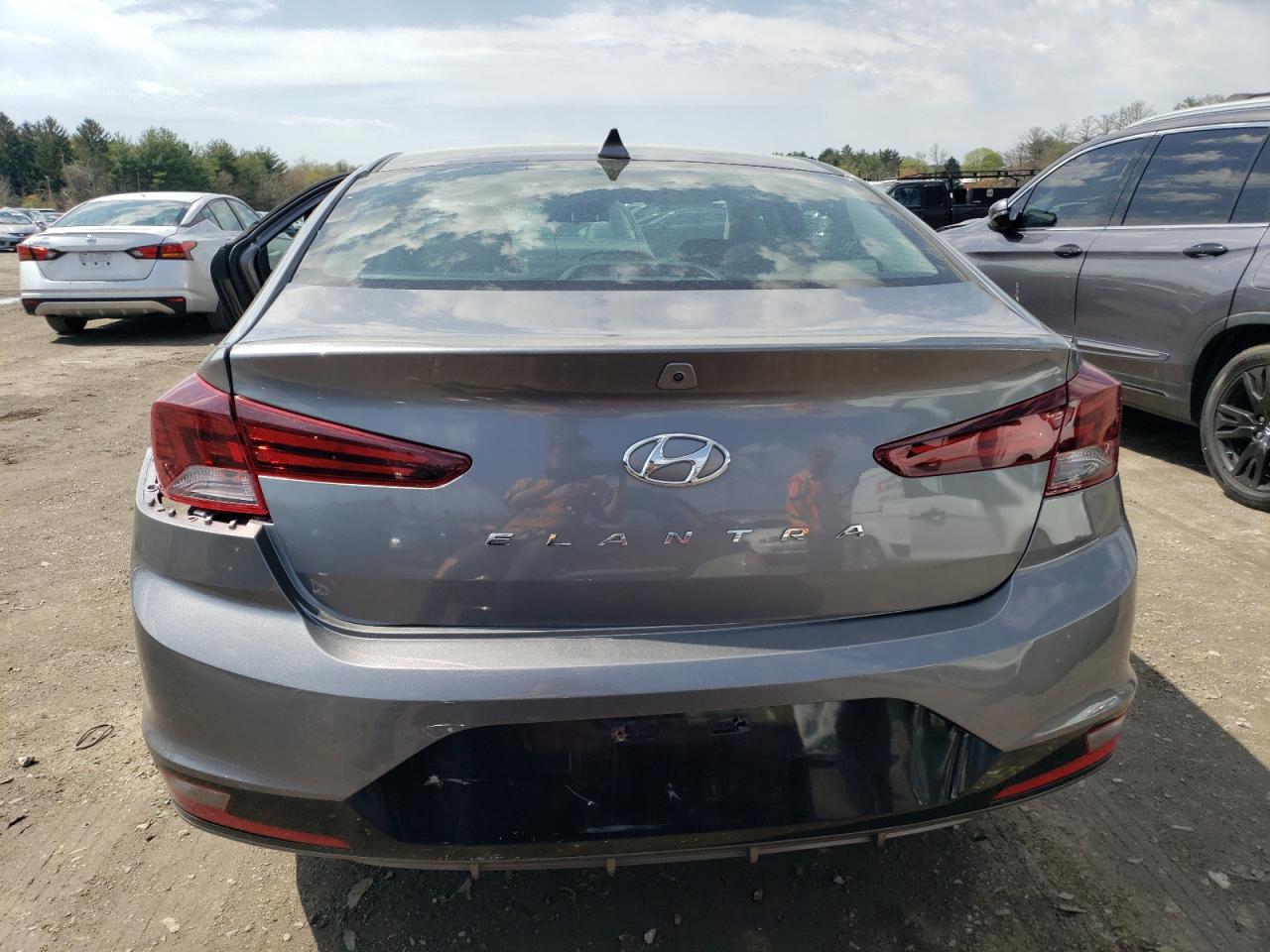 Photo 5 VIN: 5NPD84LF4KH485153 - HYUNDAI ELANTRA 