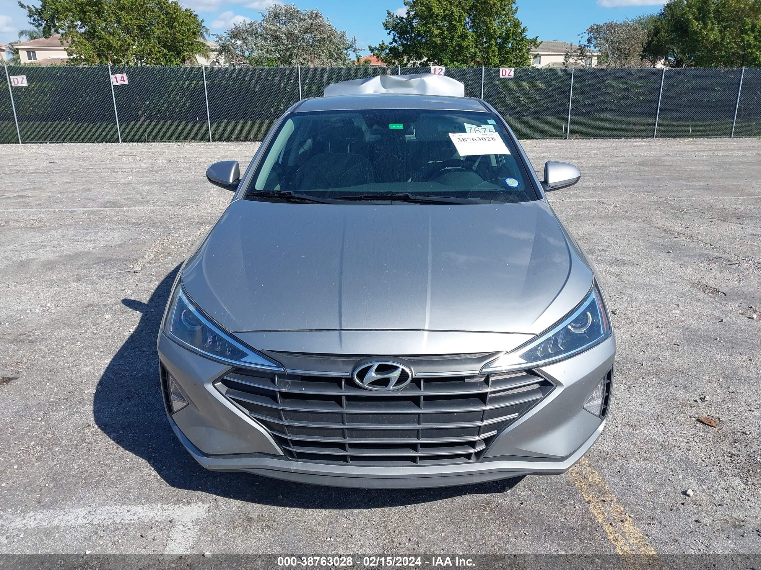 Photo 11 VIN: 5NPD84LF4LH611321 - HYUNDAI ELANTRA 