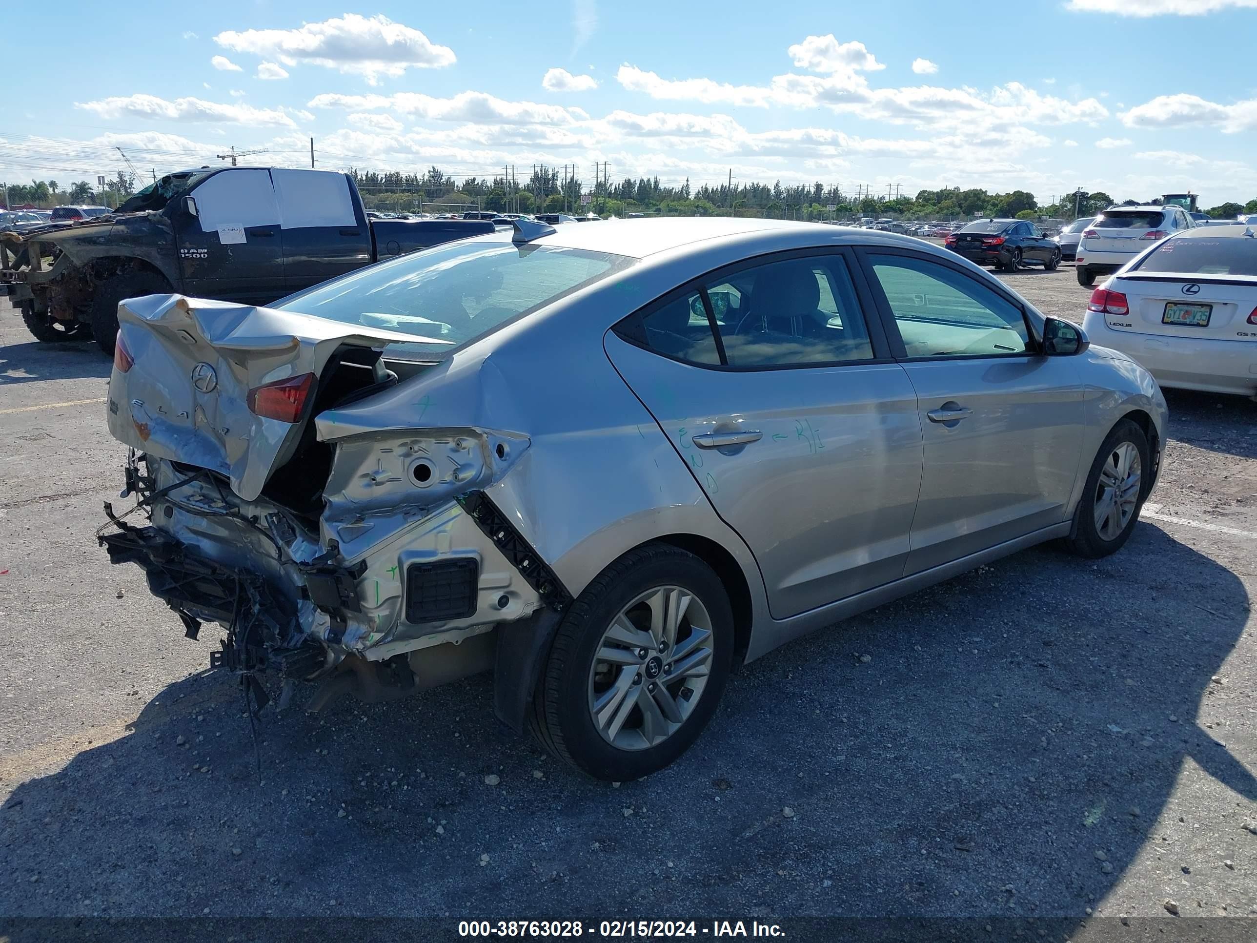 Photo 3 VIN: 5NPD84LF4LH611321 - HYUNDAI ELANTRA 