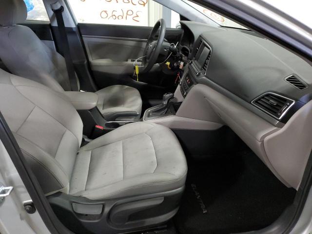 Photo 4 VIN: 5NPD84LF5HH013665 - HYUNDAI ELANTRA SE 