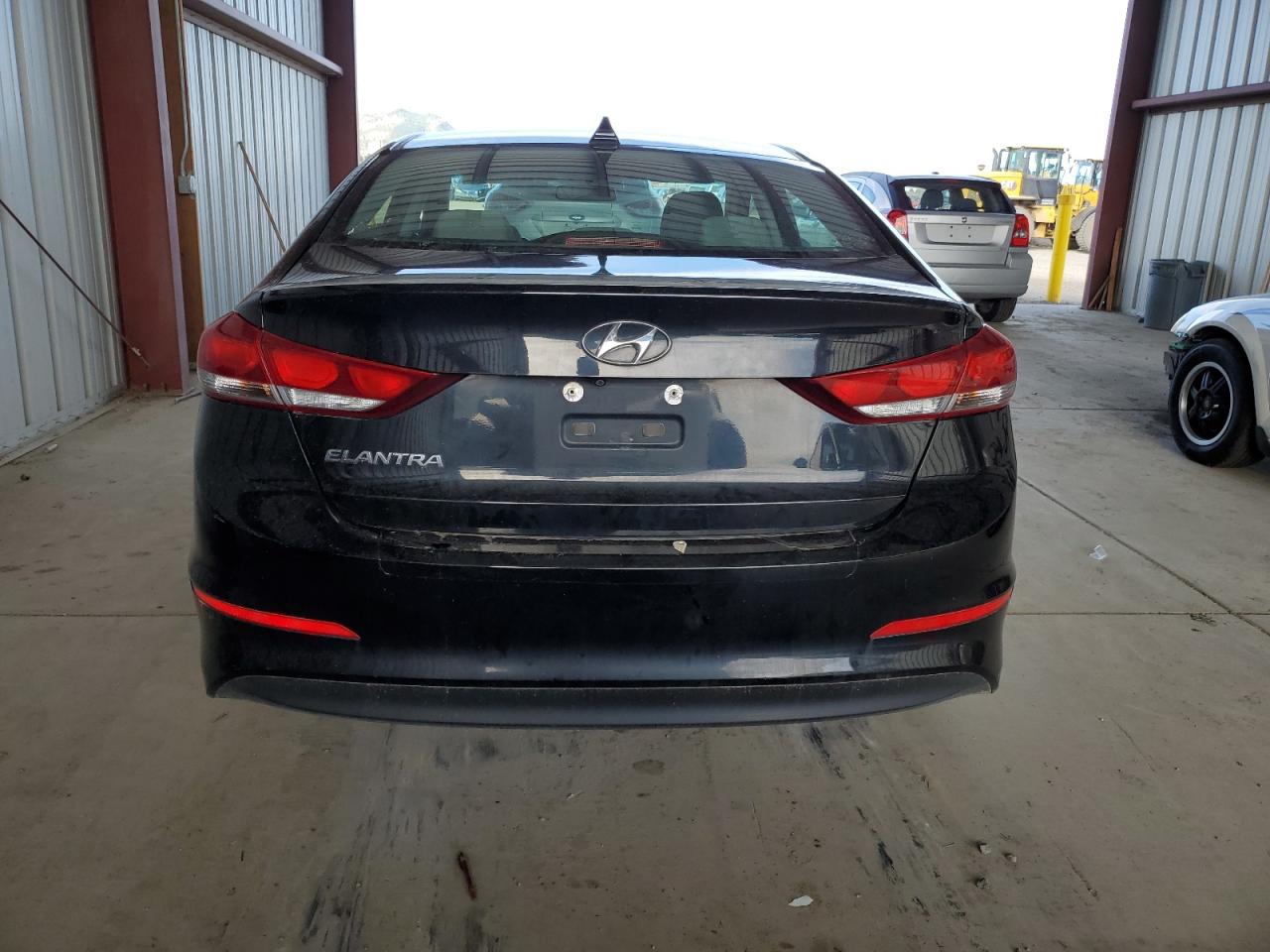 Photo 5 VIN: 5NPD84LF5HH022141 - HYUNDAI ELANTRA 