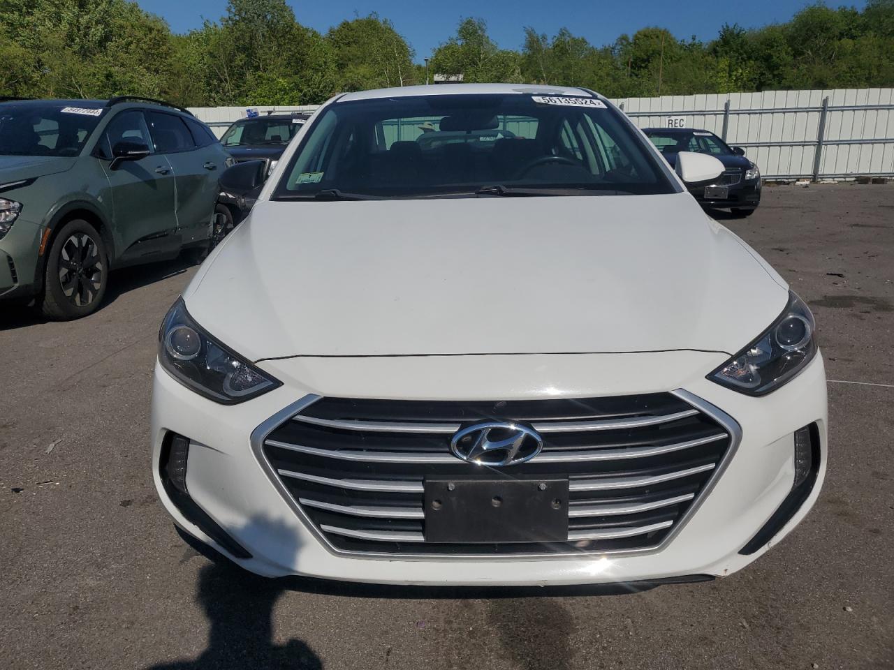 Photo 4 VIN: 5NPD84LF5HH023600 - HYUNDAI ELANTRA 