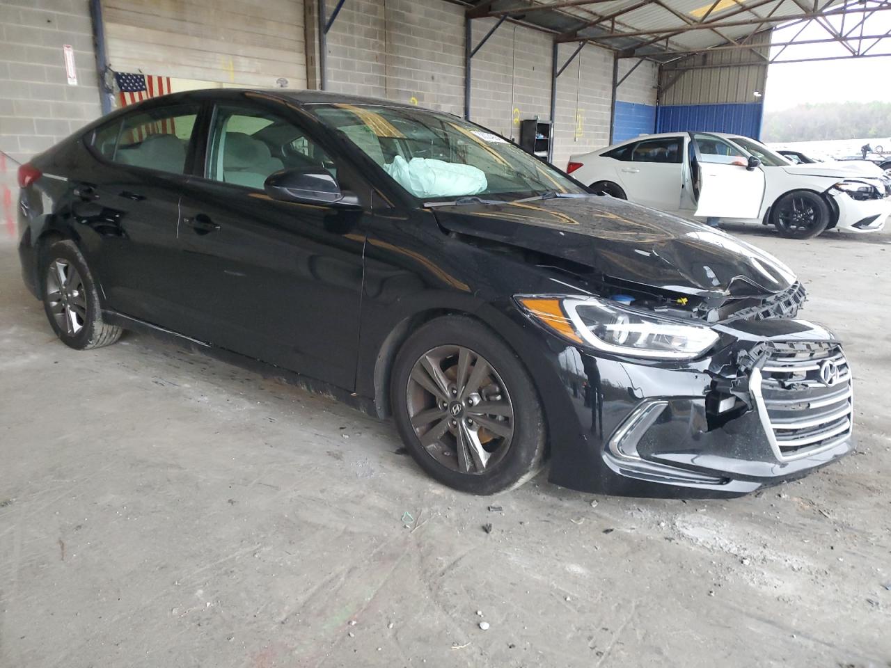 Photo 3 VIN: 5NPD84LF5HH024830 - HYUNDAI ELANTRA 