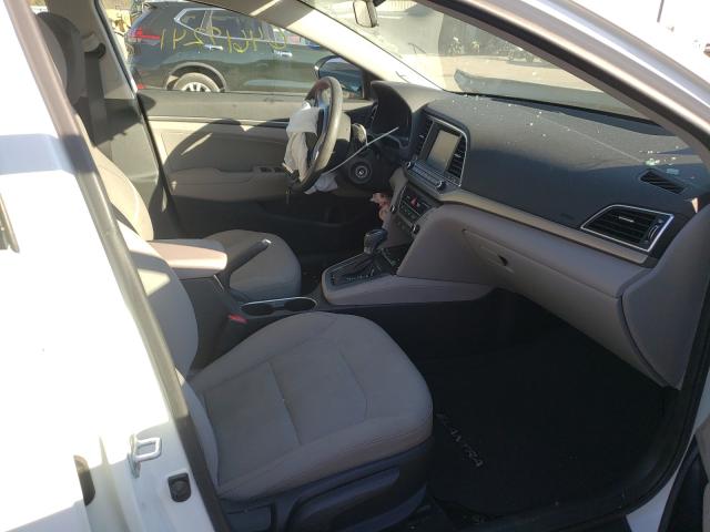 Photo 4 VIN: 5NPD84LF5HH038162 - HYUNDAI ELANTRA 