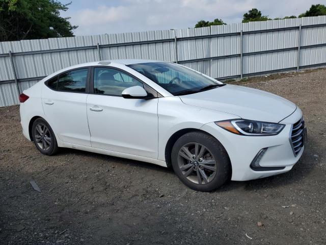 Photo 3 VIN: 5NPD84LF5HH040560 - HYUNDAI ELANTRA 