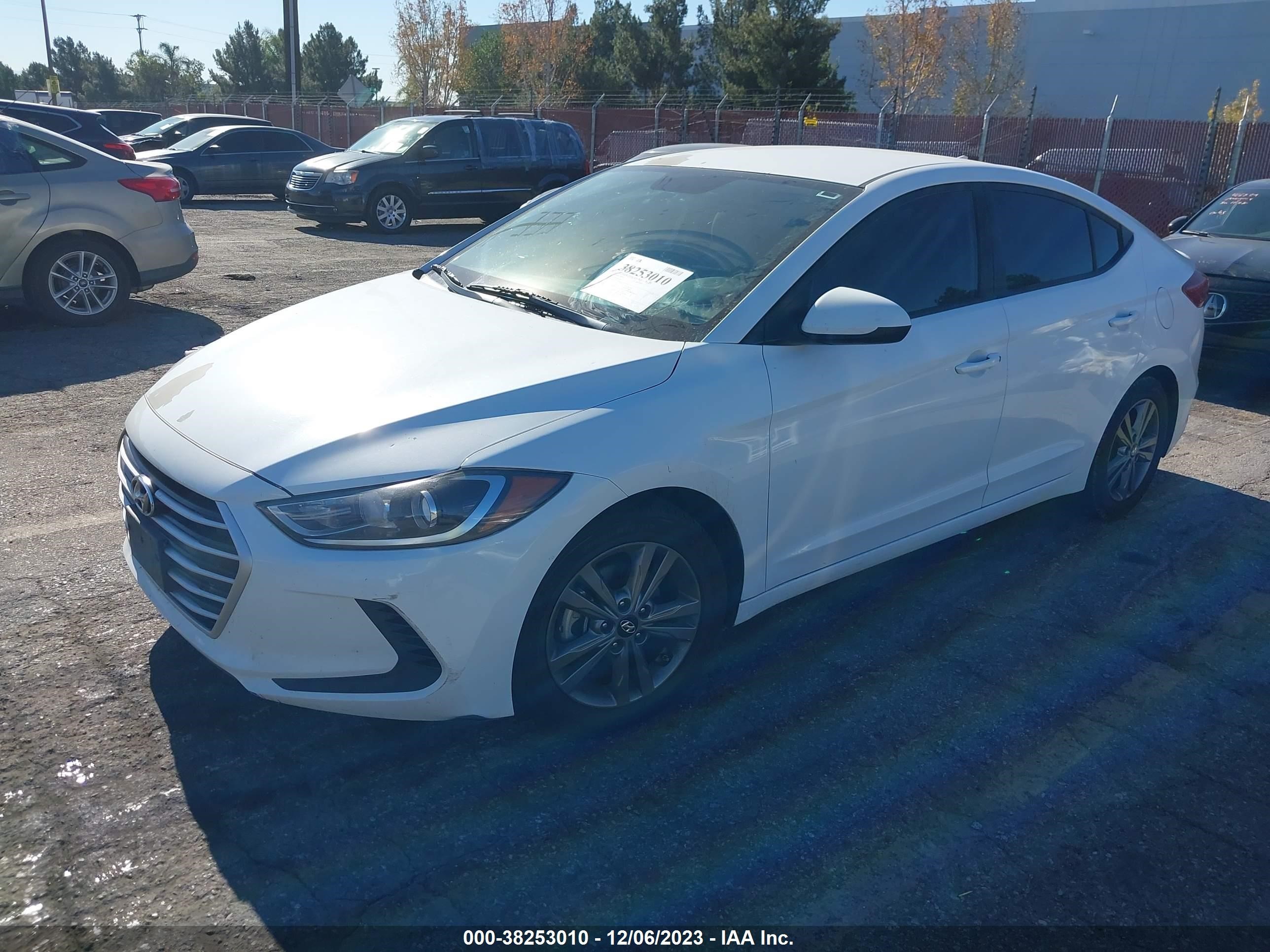 Photo 1 VIN: 5NPD84LF5HH051364 - HYUNDAI ELANTRA 