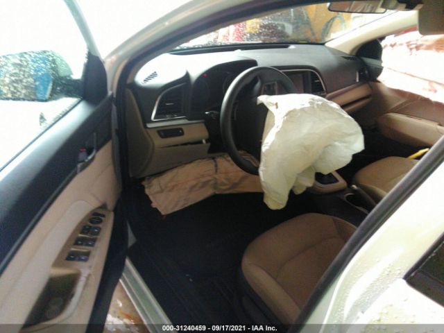 Photo 4 VIN: 5NPD84LF5HH056645 - HYUNDAI ELANTRA 