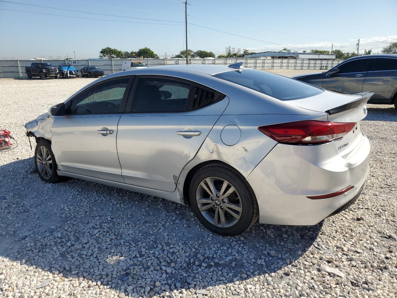 Photo 1 VIN: 5NPD84LF5HH057908 - HYUNDAI ELANTRA 