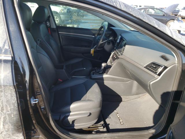 Photo 4 VIN: 5NPD84LF5HH069427 - HYUNDAI ELANTRA SE 