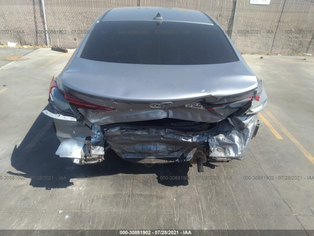 Photo 5 VIN: 5NPD84LF5HH071730 - HYUNDAI ELANTRA 